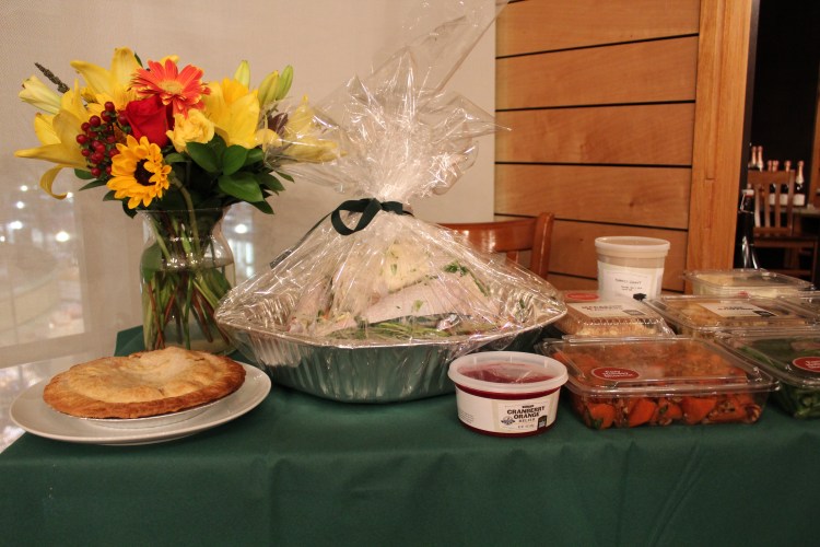 whole-foods-thanksgiving-dinner-3